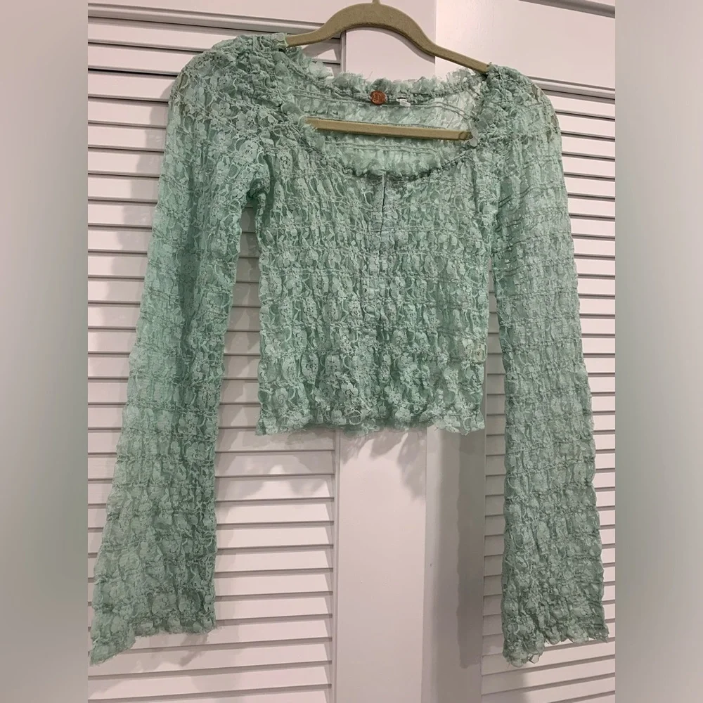 NWOT FP ONE Madison lace cropped whimsical y2k bell sleeve top